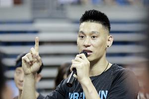 林书豪：长辈指责父母供我打球浪费钱 但我进哈佛后他们又来打听配图